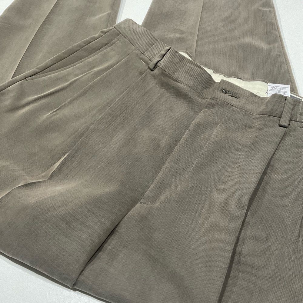 🍏 LC Crazy Horse Men’s Cuffed Pleated Wrinkles Free Pants, 40/30